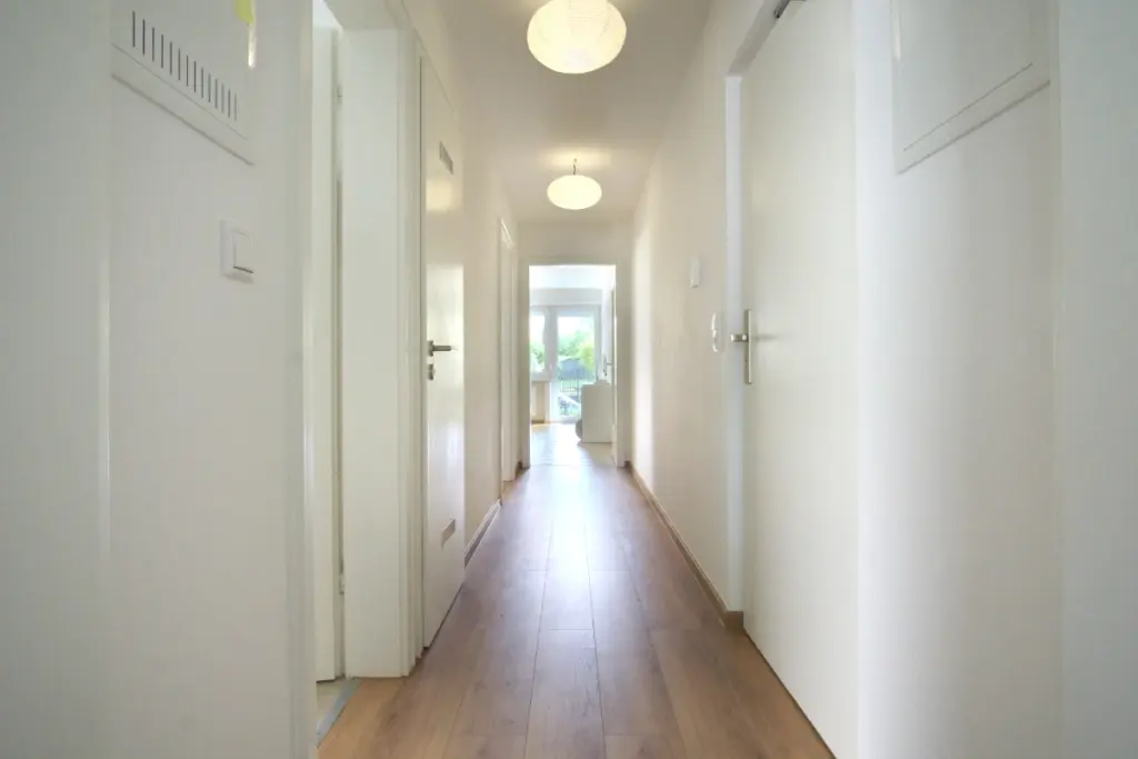 home-staging-traunstein-flur-nachher
