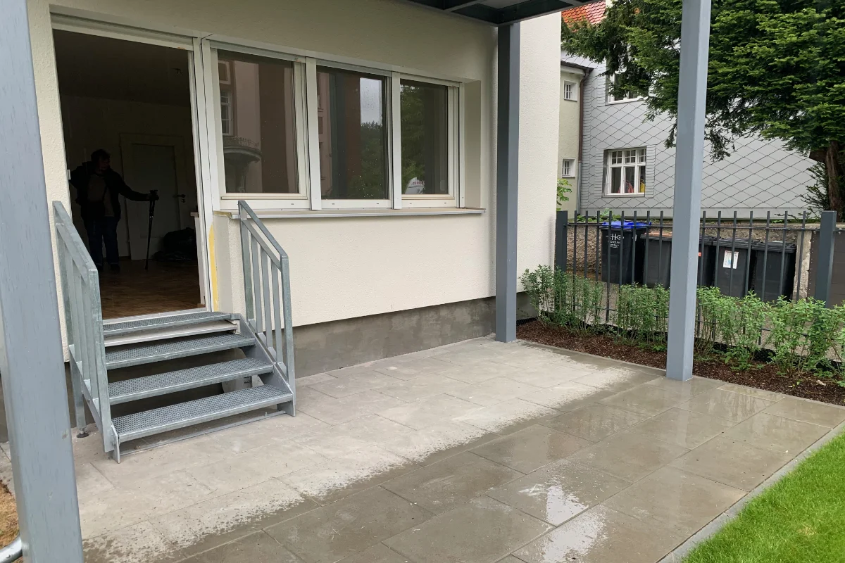 home-staging-traunstein-terrasse-vorher